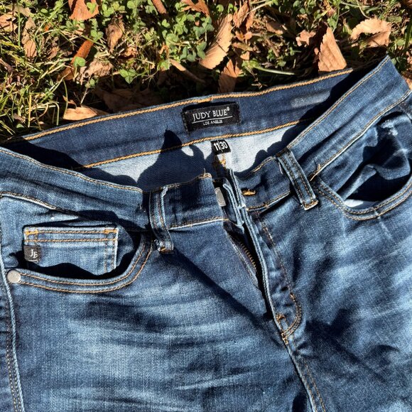 Judy Blue Dark Wash Distressed Skinny Jeans – Stretch Denim (Size 11/30) - Picture 2 of 3